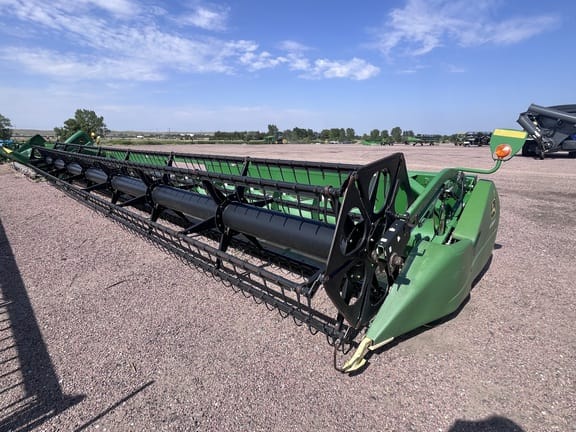 2009 John Deere 635F Equipment Image0