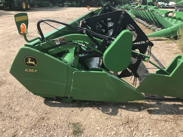 Main image John Deere 635F