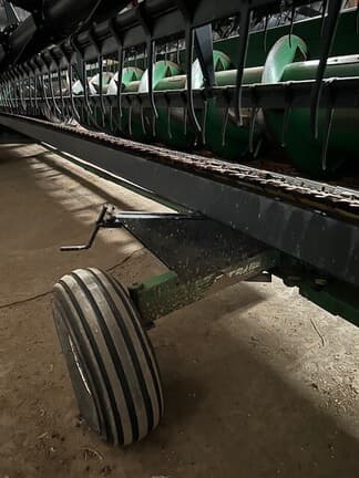 Image of John Deere 635F equipment image 2