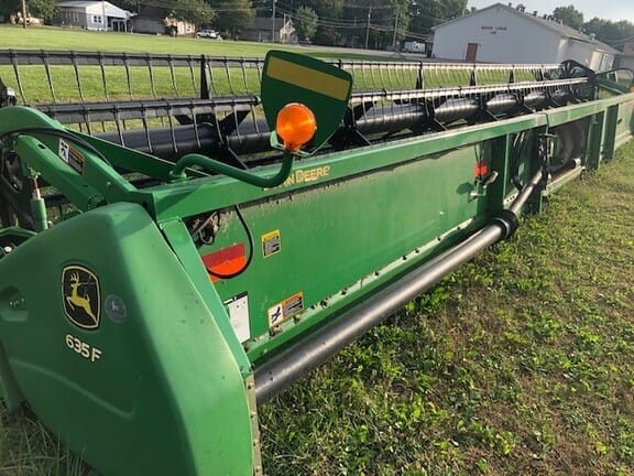 Main image John Deere 635F