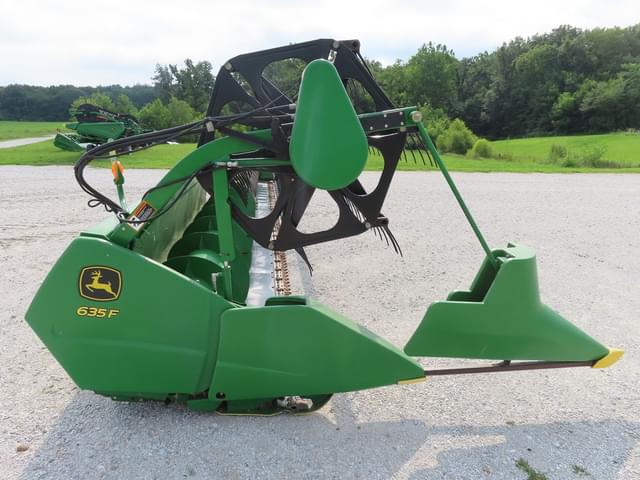 Image of John Deere 635F equipment image 1