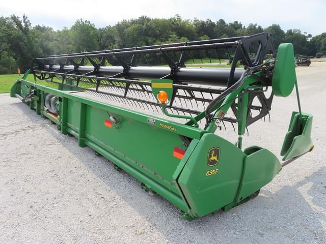 Image of John Deere 635F equipment image 2