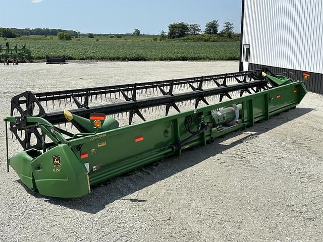 Image of John Deere 635F equipment image 1