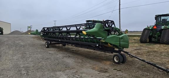 Image of John Deere 635F Image 0