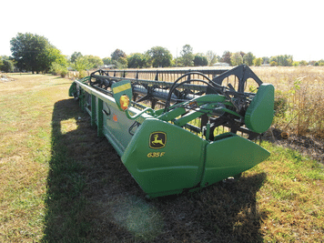 Main image John Deere 635F