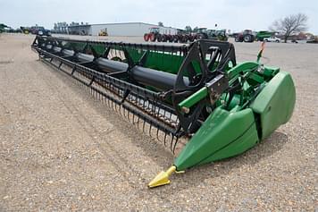 Main image John Deere 635F