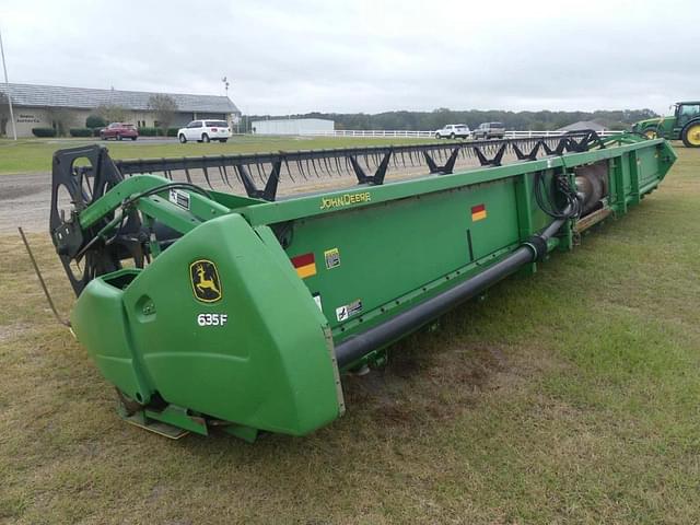 Image of John Deere 635F equipment image 3