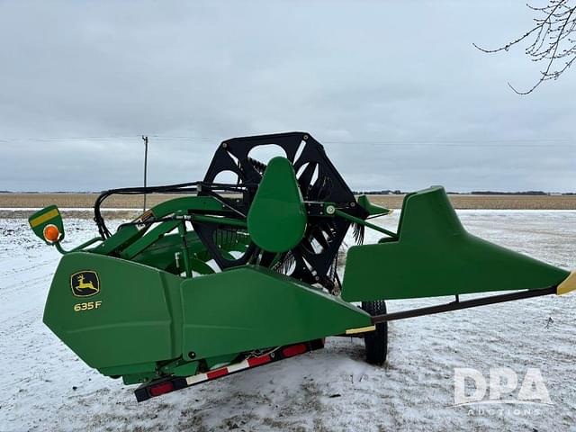 Image of John Deere 635F equipment image 4