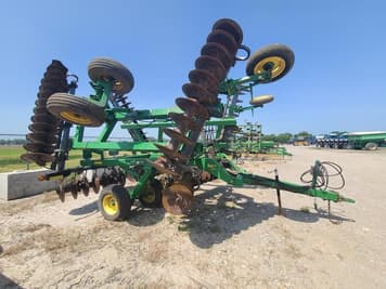 Main image John Deere 637