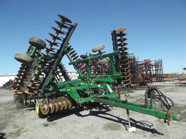 Image of John Deere 637 equipment image 3