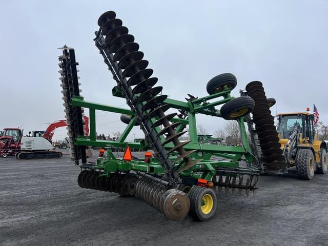 Image of John Deere 637 equipment image 3