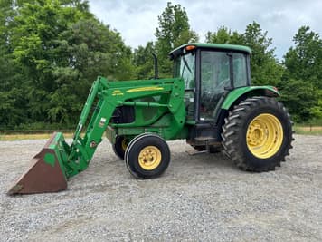 Main image John Deere 6415