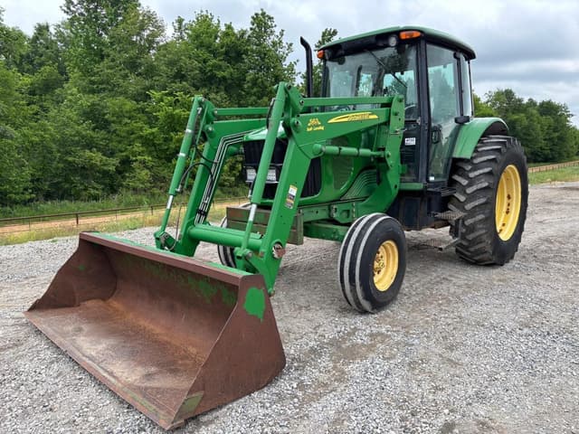 Image of John Deere 6415 equipment image 1