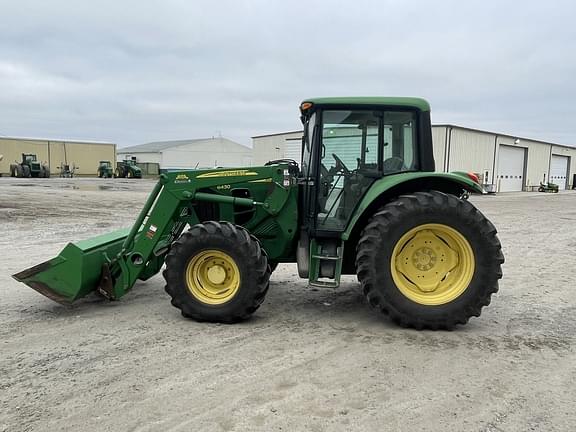 Image of John Deere 6430 equipment image 1