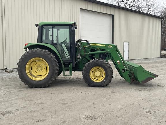 Image of John Deere 6430 equipment image 2