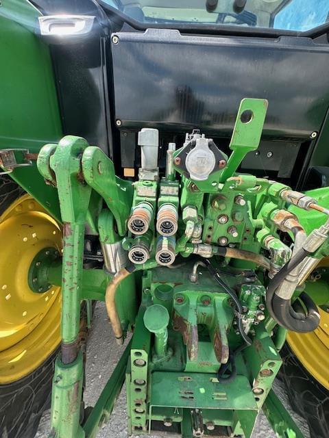 Image of John Deere 6430 equipment image 4