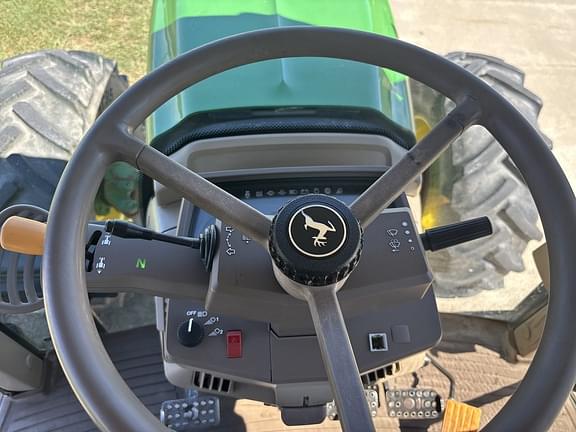 Image of John Deere 6430 equipment image 4