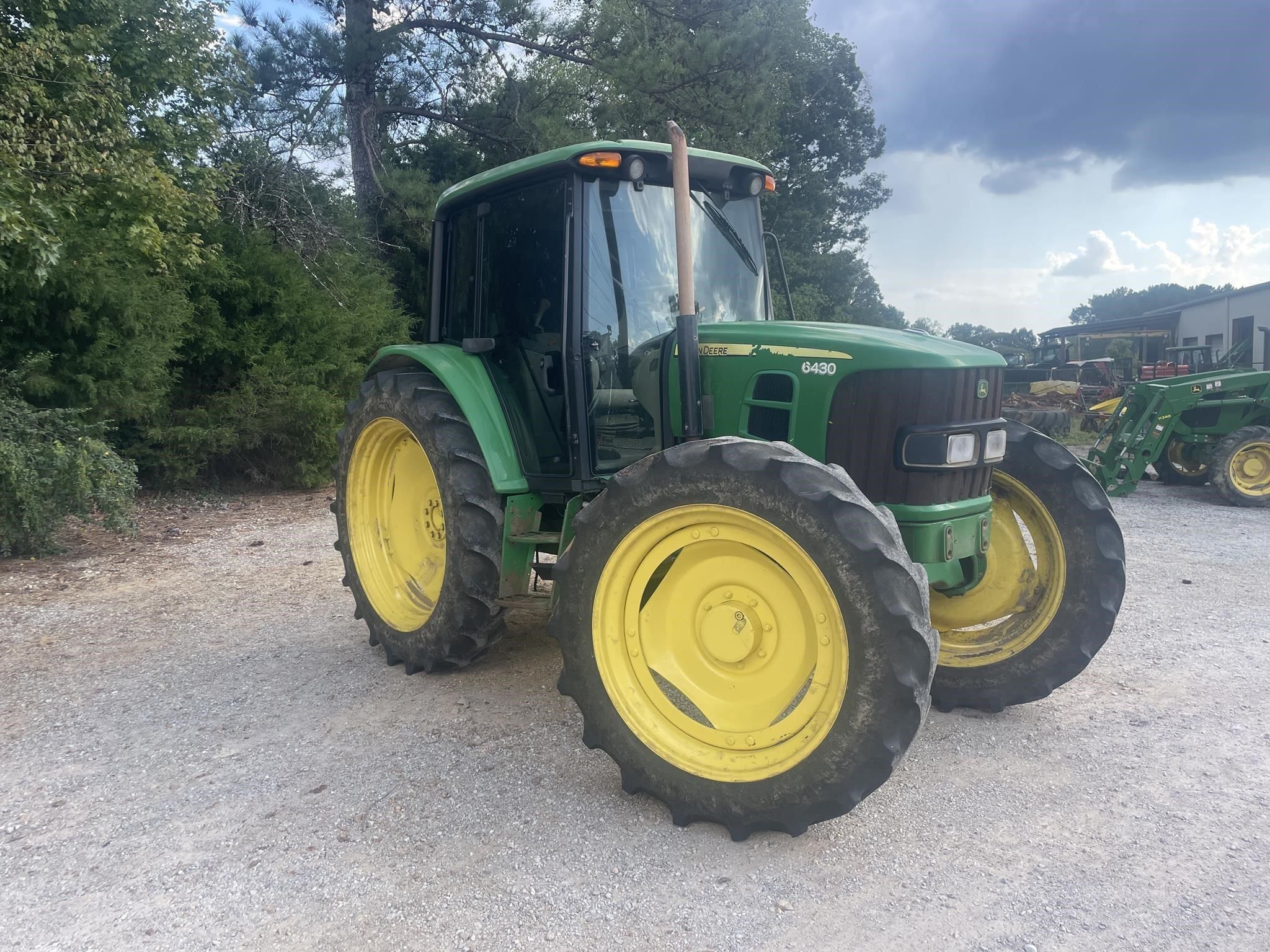 2009 John Deere 6430 Equipment Image0