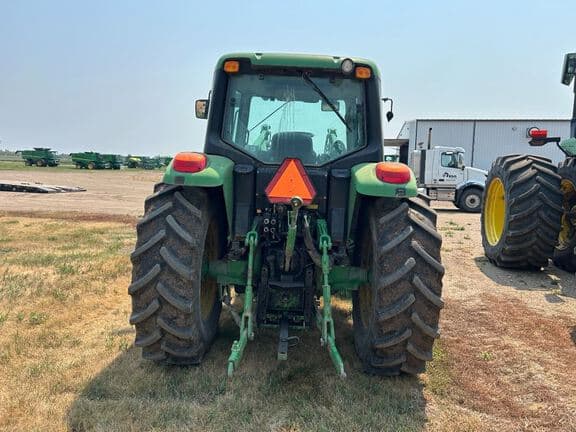 Image of John Deere 6430 equipment image 2