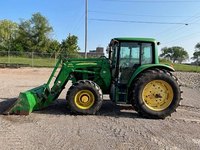 Image of John Deere 6430 equipment image 1