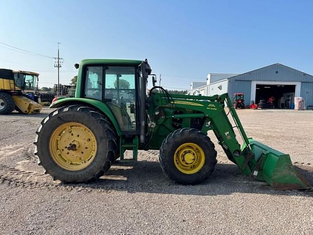 Image of John Deere 6430 equipment image 3