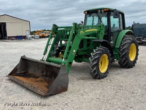 2009 John Deere 6430 Image