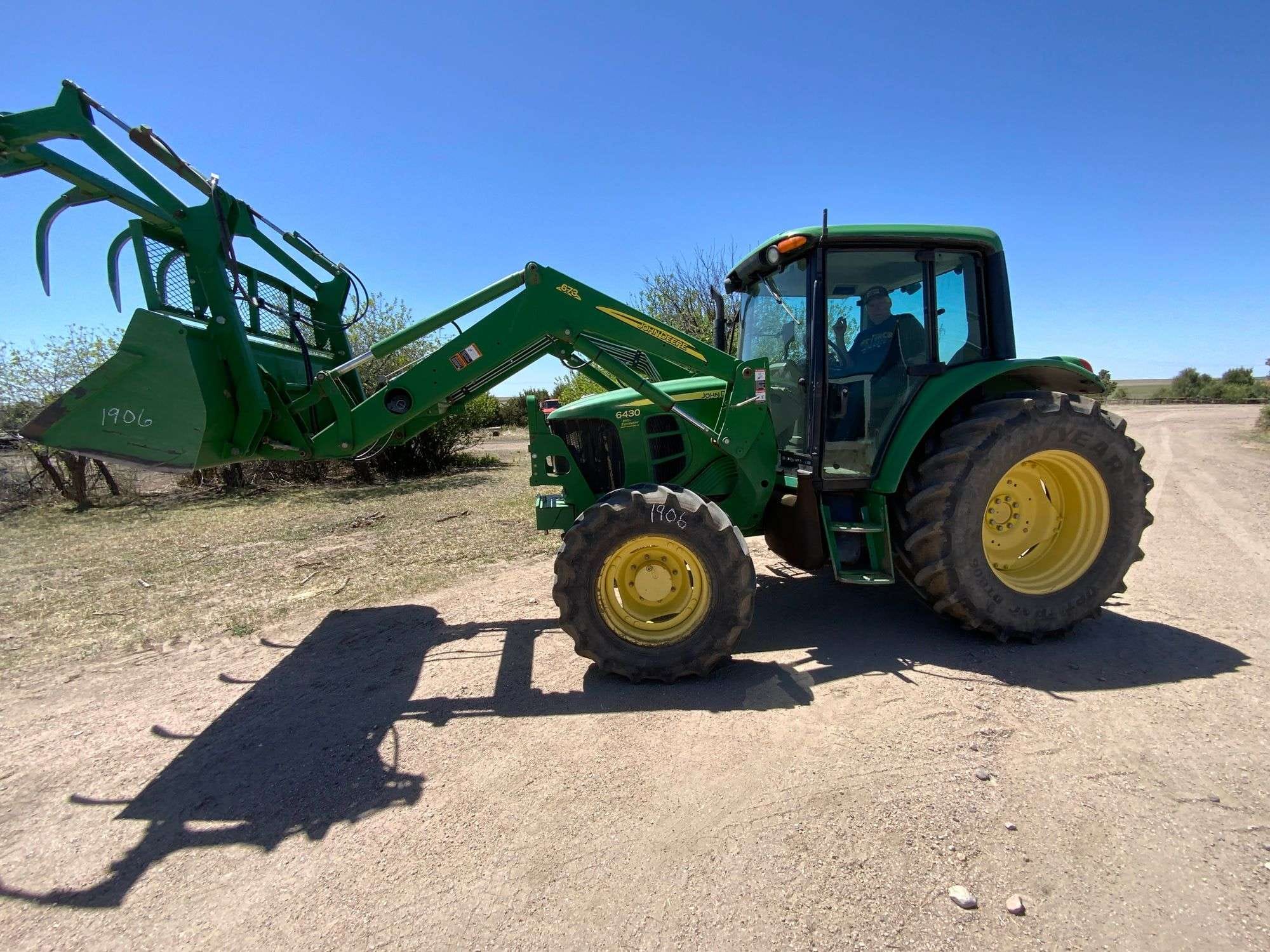 Main image John Deere 6430
