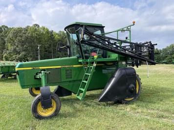Main image John Deere 6700