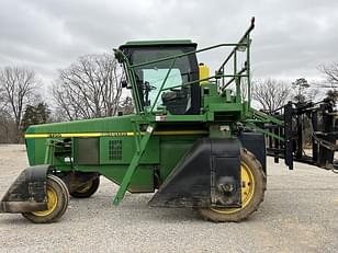 Main image John Deere 6700 1