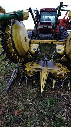 Image of John Deere 676 equipment image 3