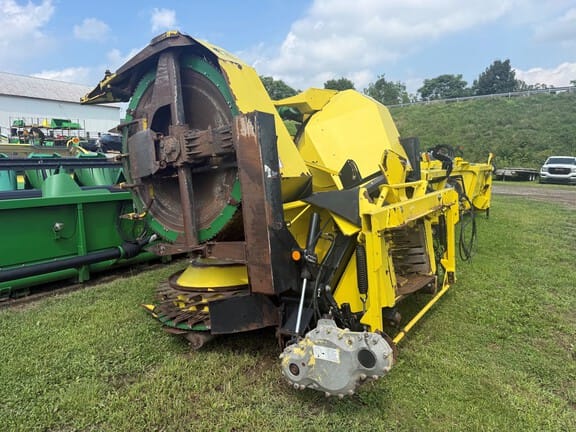 2009 John Deere 678 Equipment Image0