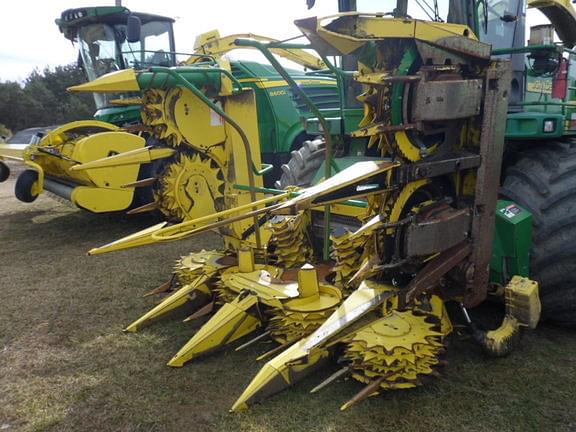 Thumbnail image John Deere 688 1