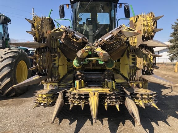 2009 John Deere 710 Equipment Image0