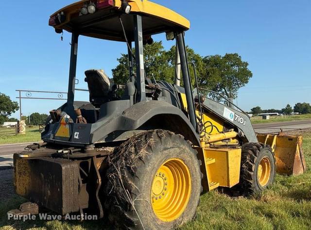 Image of John Deere 710J equipment image 3