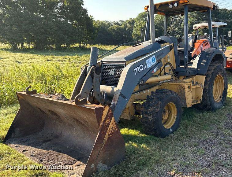 Image of John Deere 710J Primary image