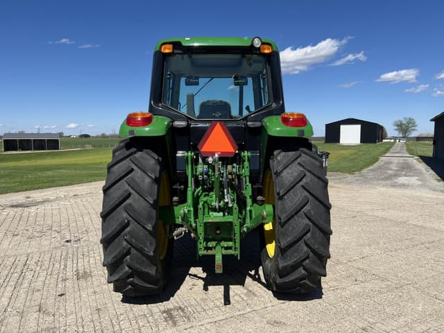 Image of John Deere 7130 equipment image 3