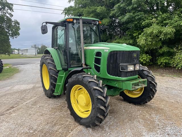 Image of John Deere 7130 equipment image 1