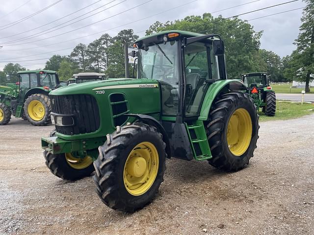 Image of John Deere 7130 equipment image 3