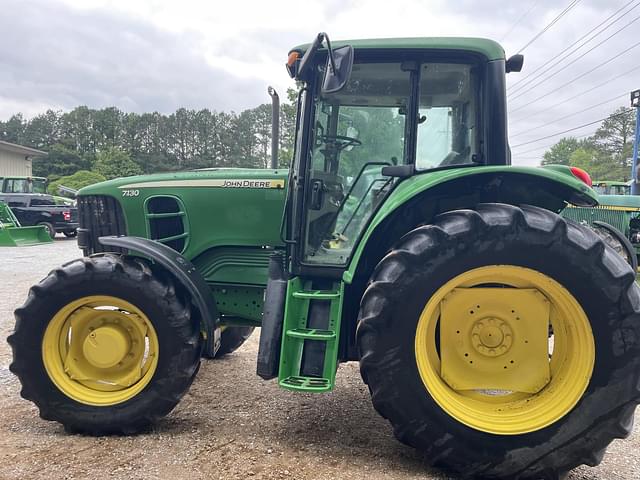 Image of John Deere 7130 equipment image 4