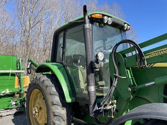 Image of John Deere 7130 equipment image 1
