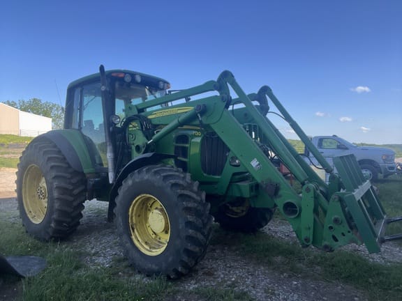 2009 John Deere 7130 Equipment Image0