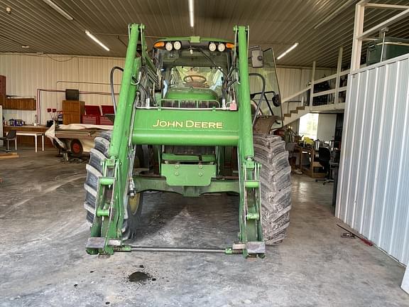 Image of John Deere 7130 equipment image 1