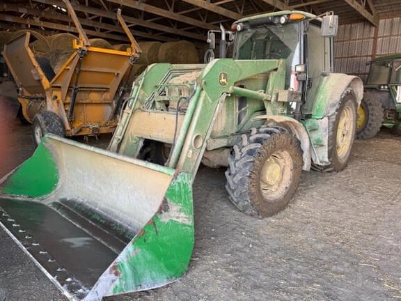 Image of John Deere 7130 Primary image