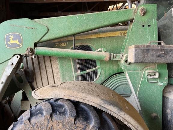 Image of John Deere 7130 equipment image 2