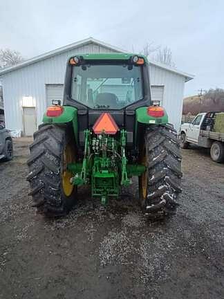 Image of John Deere 7130 equipment image 4