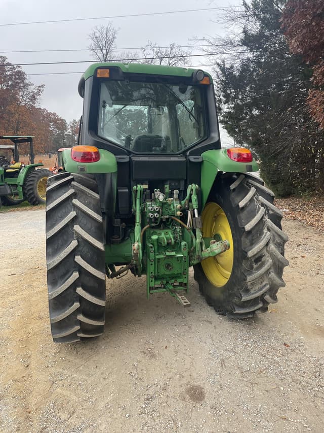 Image of John Deere 7130 equipment image 4