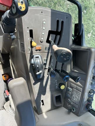 Image of John Deere 7130 equipment image 4