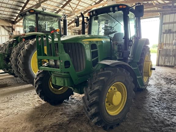 Image of John Deere 7230 equipment image 3