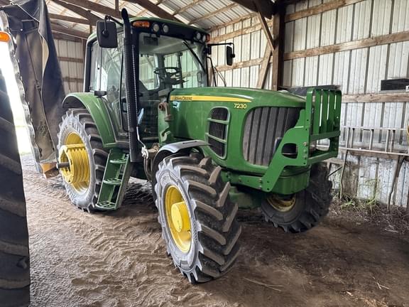 Image of John Deere 7230 Primary image