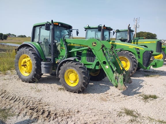 Main image John Deere 7230